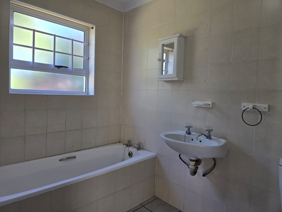 2 Bedroom Property for Sale in West Bank Eastern Cape